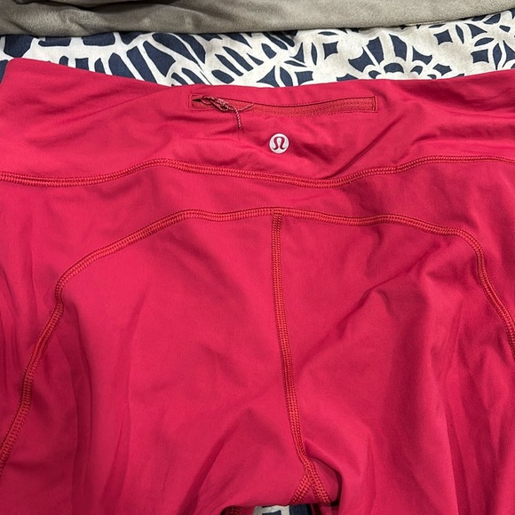 Lululemon ruffled leggings - Picture 1 of 3